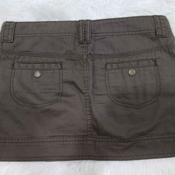 Express mini skirt size 2 brown. Pre owned - Picture 2 of 4